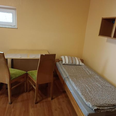 Hostel Sunrise Liwska Warszawa Eksteriør billede