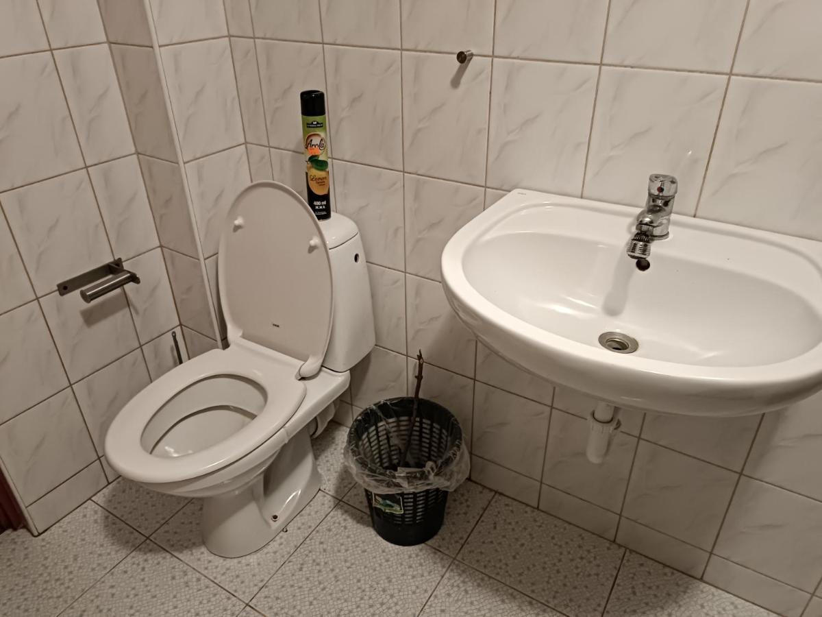 Hostel Sunrise Liwska Warszawa Eksteriør billede