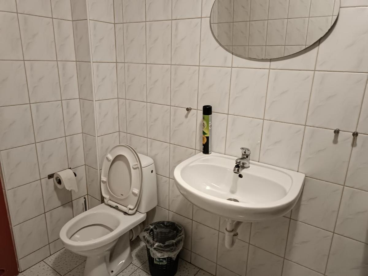 Hostel Sunrise Liwska Warszawa Eksteriør billede